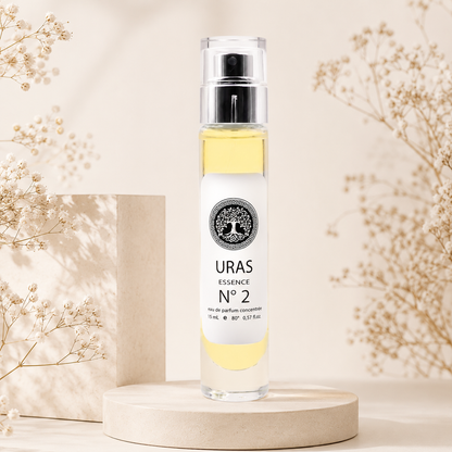 URAS ESSENCE N.2 - dettaglio flacone URAS COSMETICS